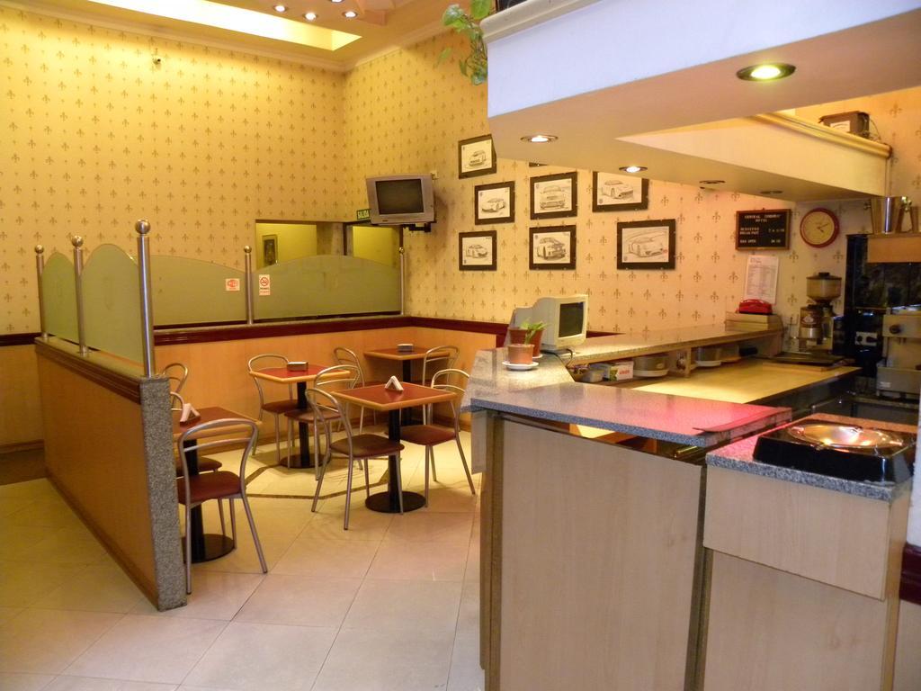 בואנוס איירס Hotel Central Cordoba מראה חיצוני תמונה